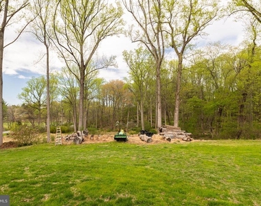13576 Highland Road - Photo Thumbnail 12