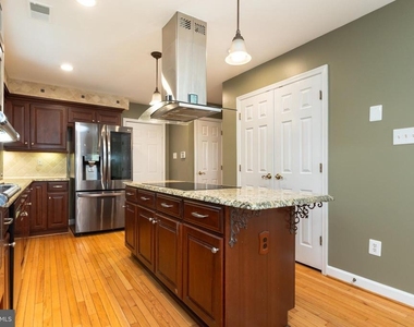 13576 Highland Road - Photo Thumbnail 43