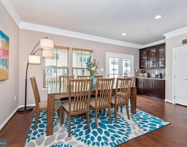 9162 Landon House Lane - Photo Thumbnail 7