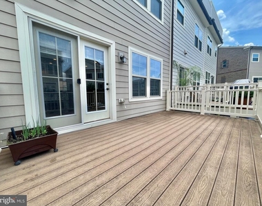 9162 Landon House Lane - Photo Thumbnail 23