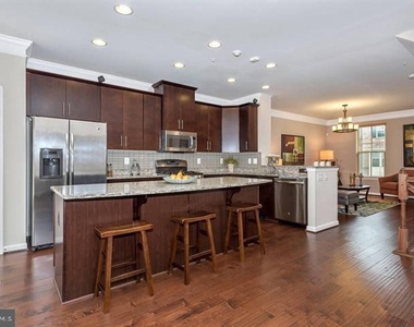 9162 Landon House Lane - Photo Thumbnail 11