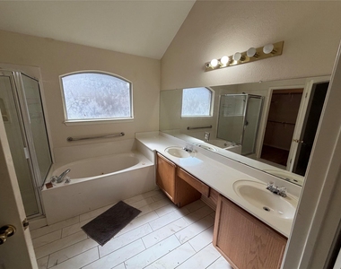 10309 Broomflower Dr - Photo Thumbnail 34