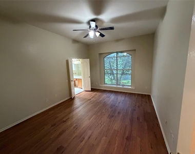 10309 Broomflower Dr - Photo Thumbnail 32