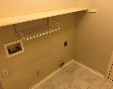 10309 Broomflower Dr - Photo Thumbnail 23