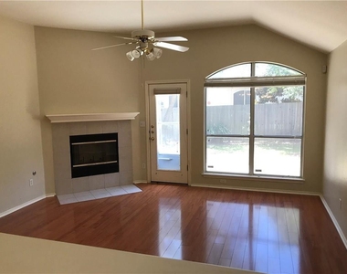 10309 Broomflower Dr - Photo Thumbnail 7