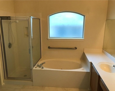 10309 Broomflower Dr - Photo Thumbnail 25