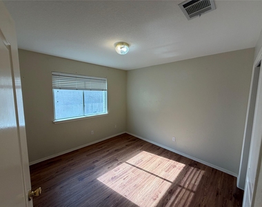 10309 Broomflower Dr - Photo Thumbnail 30