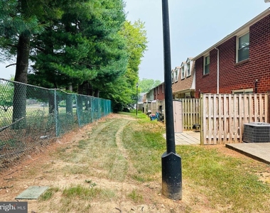 34 Carroll View Avenue - Photo Thumbnail 12