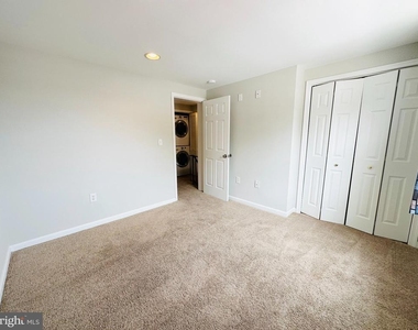 34 Carroll View Avenue - Photo Thumbnail 9