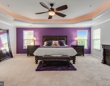 10600 Sugarberry Street - Photo Thumbnail 15