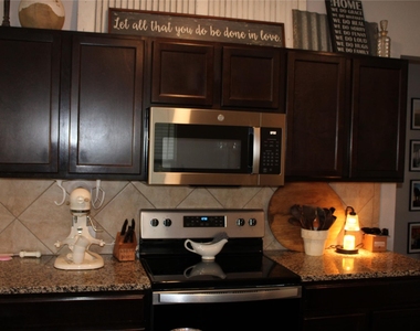 12217 Riprap Dr - Photo Thumbnail 7