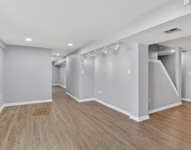 4315 Castletower Court - Photo Thumbnail 20