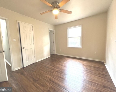 12904 Huron Drive - Photo Thumbnail 9
