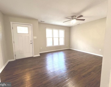 12904 Huron Drive - Photo Thumbnail 5