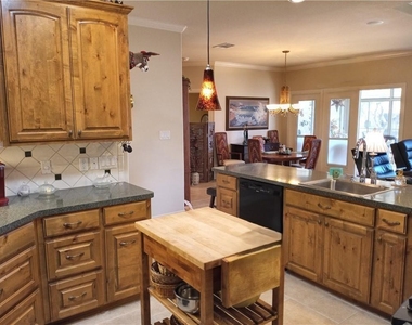 105 Terlingua Trl - Photo Thumbnail 7