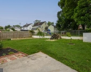 237 3rd Avenue - Photo Thumbnail 21