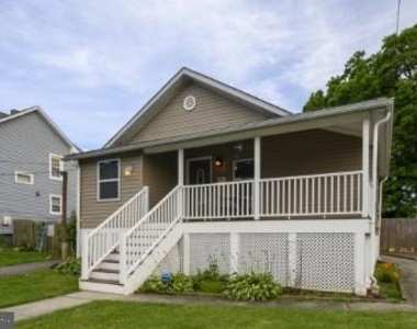 237 3rd Avenue - Photo Thumbnail 1