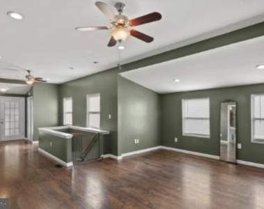 237 3rd Avenue - Photo Thumbnail 3