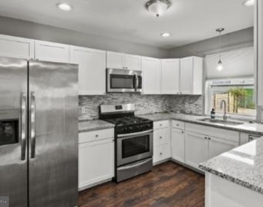 237 3rd Avenue - Photo Thumbnail 7