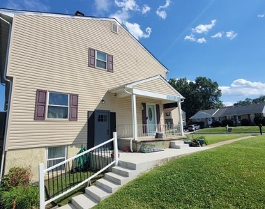 4236 Slater Avenue - Photo Thumbnail 4