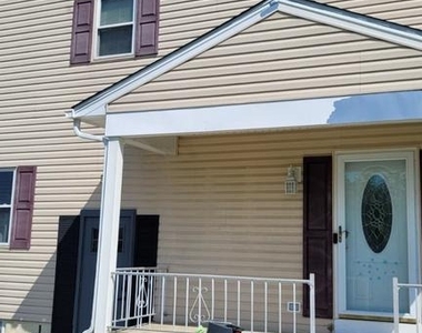4236 Slater Avenue - Photo Thumbnail 9