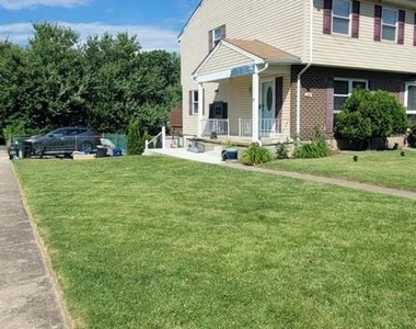 4236 Slater Avenue - Photo Thumbnail 5