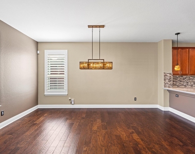 100 Speckle Park Dr - Photo Thumbnail 20