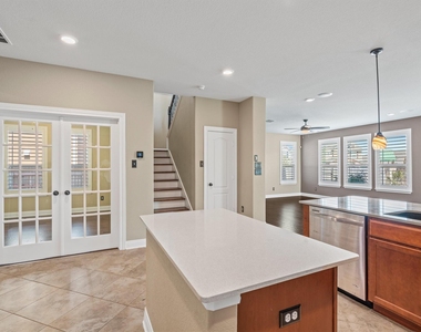 100 Speckle Park Dr - Photo Thumbnail 14