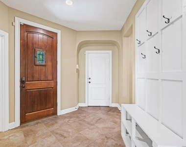 100 Speckle Park Dr - Photo Thumbnail 7