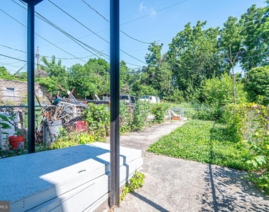 2732 Riggs Avenue - Photo Thumbnail 6
