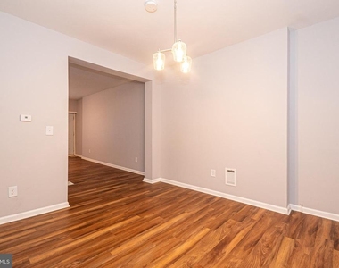2732 Riggs Avenue - Photo Thumbnail 12