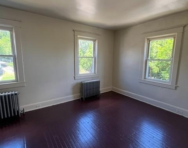 787 Linnard Street - Photo Thumbnail 10