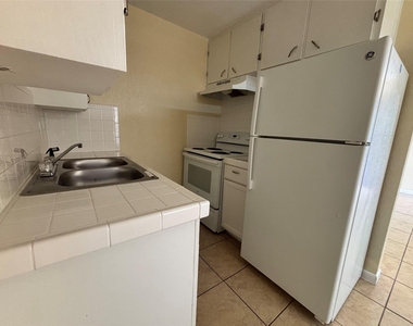 1206 Bundrant Dr - Photo Thumbnail 3
