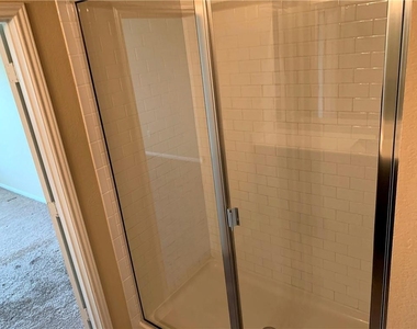 160 Cherry Blossom Dr - Photo Thumbnail 12
