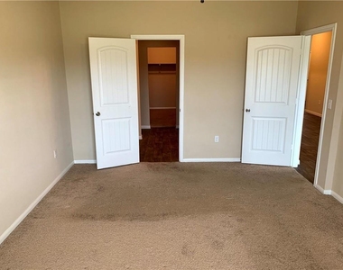 160 Cherry Blossom Dr - Photo Thumbnail 10