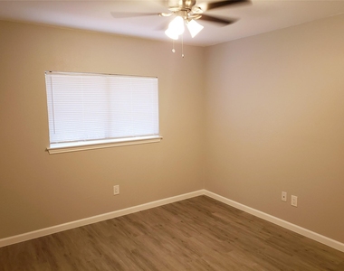 12913 Steeple Chase Dr - Photo Thumbnail 14