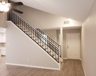 12913 Steeple Chase Dr - Photo Thumbnail 1