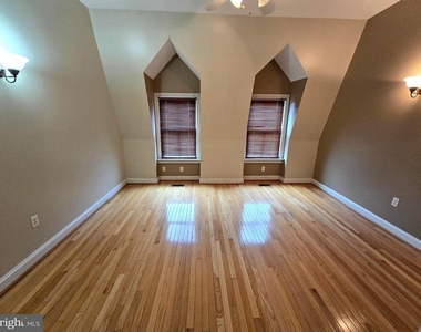 704 S Bond Street - Photo Thumbnail 10