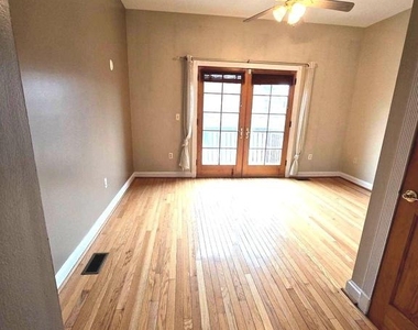 704 S Bond Street - Photo Thumbnail 15