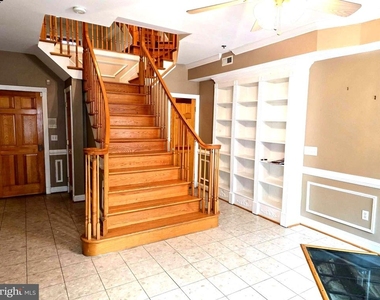 704 S Bond Street - Photo Thumbnail 1