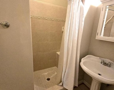 704 S Bond Street - Photo Thumbnail 13