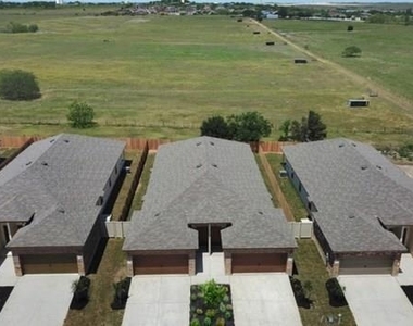 337 Emma Dr - Photo Thumbnail 11
