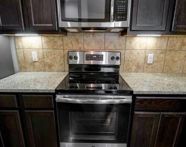 337 Emma Dr - Photo Thumbnail 3