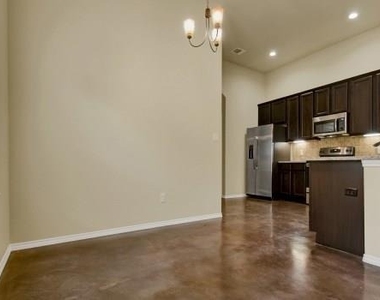 337 Emma Dr - Photo Thumbnail 4