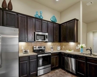 337 Emma Dr - Photo Thumbnail 1