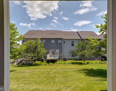 7827 Crystal Brook Way - Photo Thumbnail 39