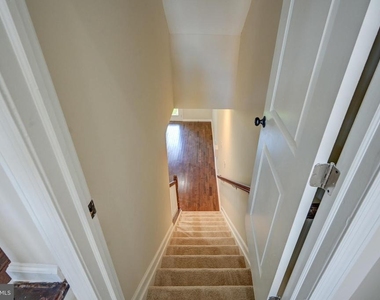 7827 Crystal Brook Way - Photo Thumbnail 32
