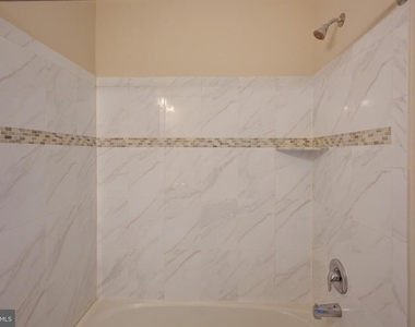 7827 Crystal Brook Way - Photo Thumbnail 20