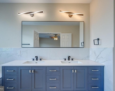 7827 Crystal Brook Way - Photo Thumbnail 29