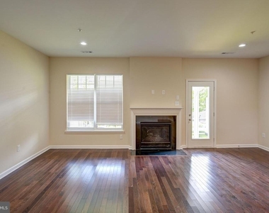 7827 Crystal Brook Way - Photo Thumbnail 33